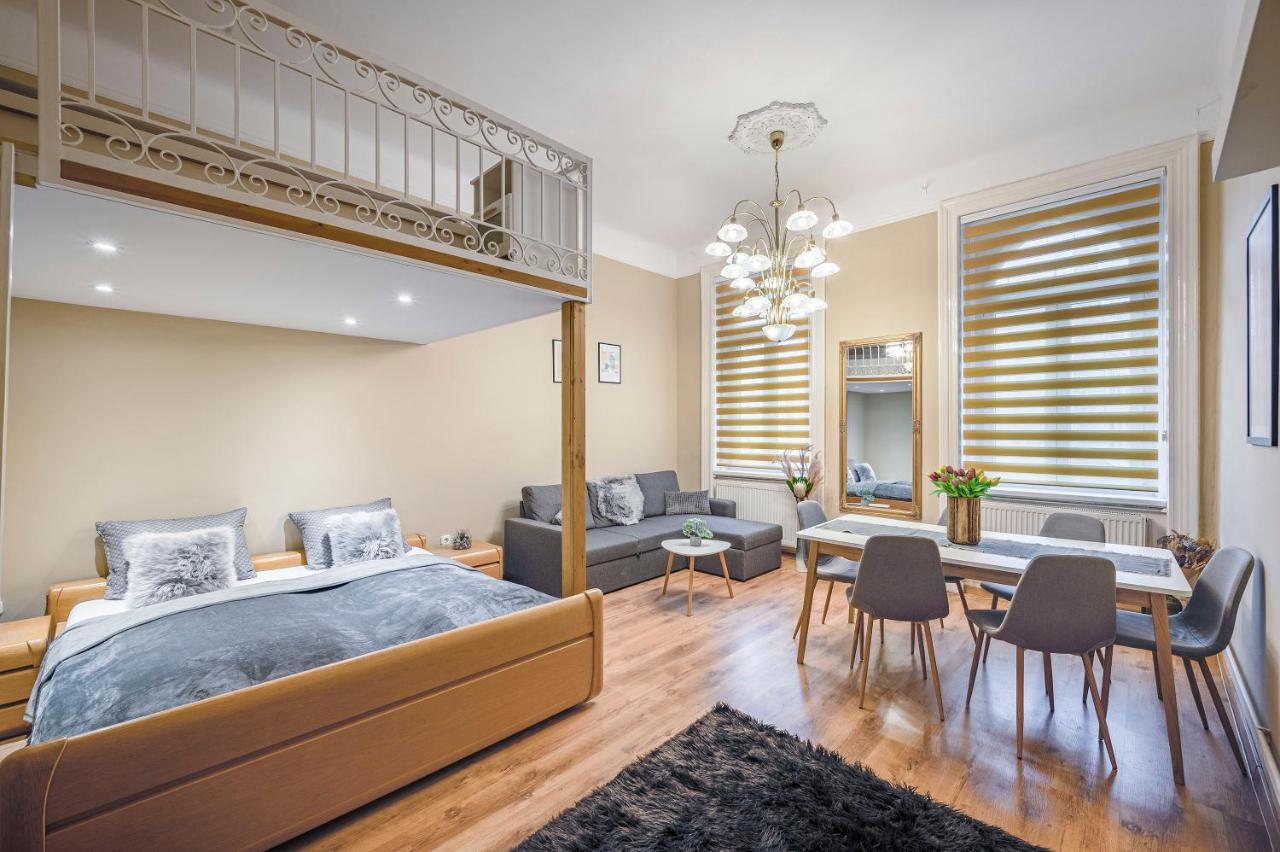 Corvin City Apartment By Nw Budapest Luaran gambar